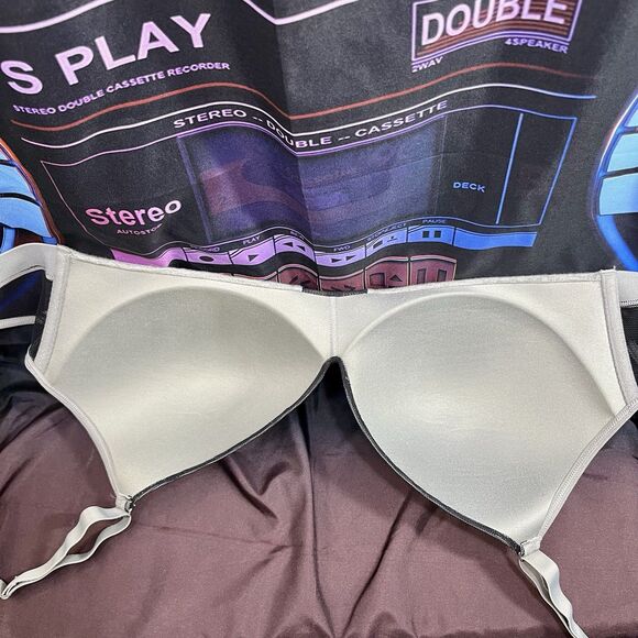 All You Lively All Day Deep V Plunge lightly lined Grey Bra 36DD No Wires J-hook - Picture 6 of 8